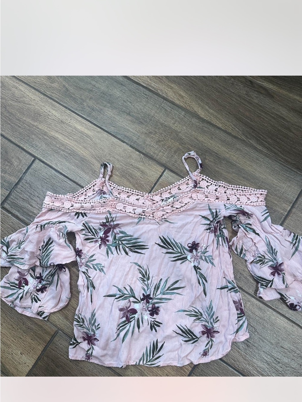Aeropostale Cold-Shoulder Pink Floral Lace Trim Blouse